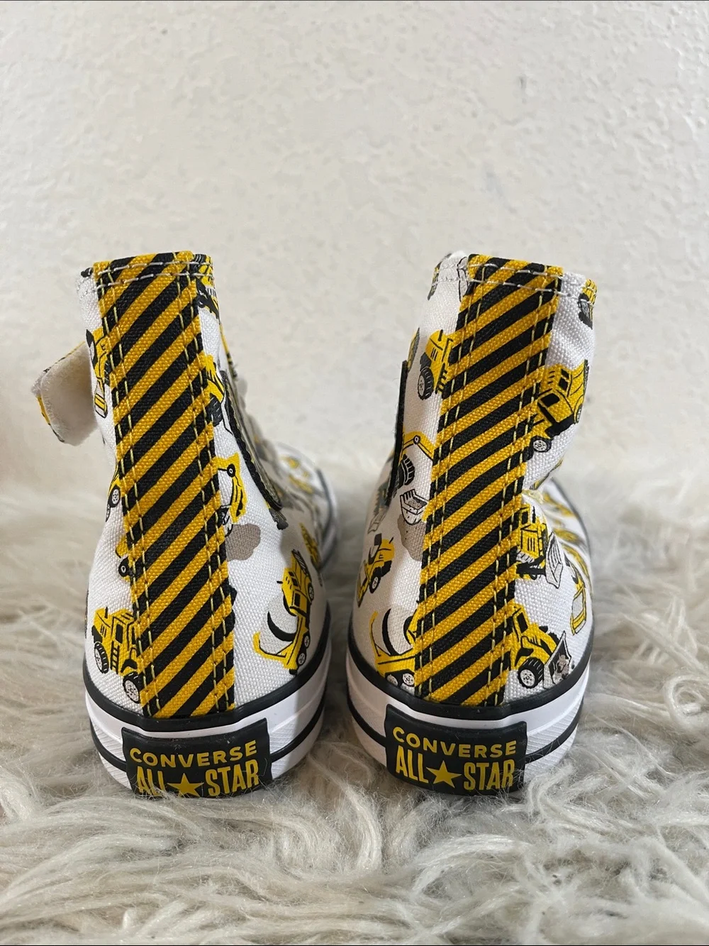 Converse Chuck Taylor All Star EasyOn High PS 'Construction Truck' Size 3 NEW